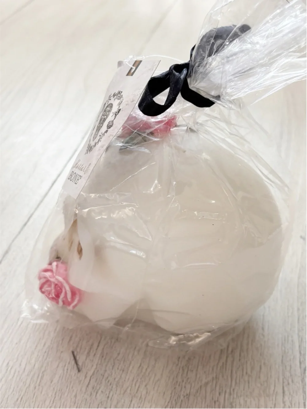 New MORTAR & BONE Candle Roses & Sugar Skull Romance Spirit Goth Halloween 4”X5”